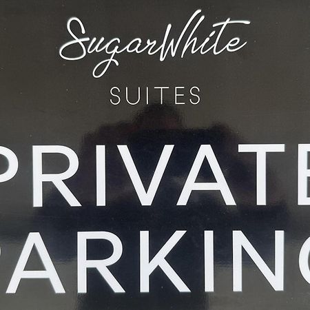 Sugarwhite Suites With Private Not Heated Pool Emporio  Eksteriør bilde